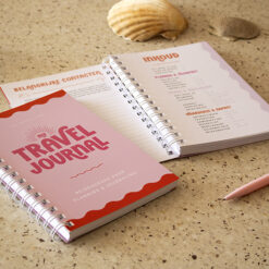 Alternative view of Travel Journal Reisdagboek // Vakantiedagboek Pocket Roze